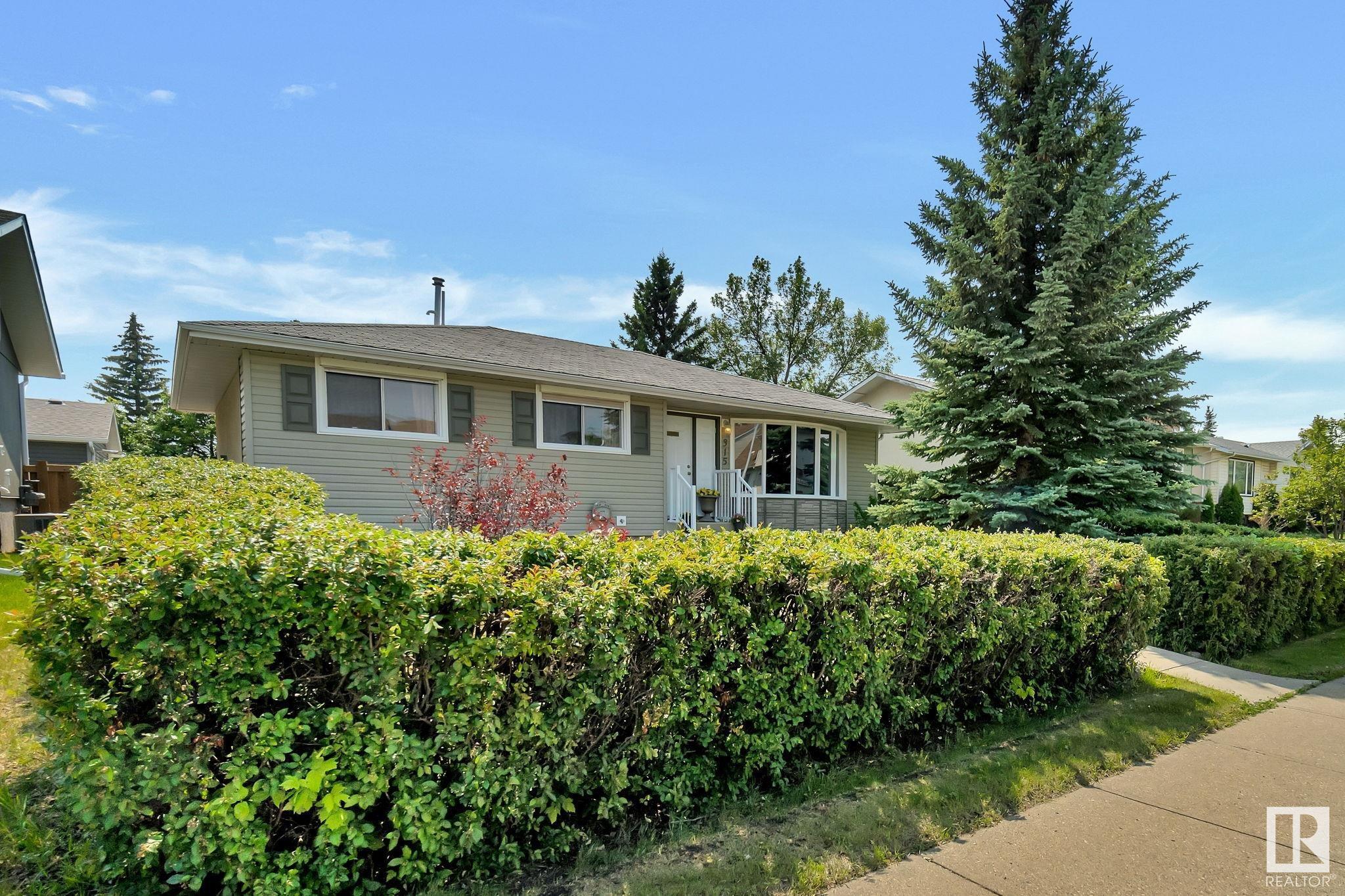 Property Photo: 315 Knottwood Road North NW AB T6K 2G5