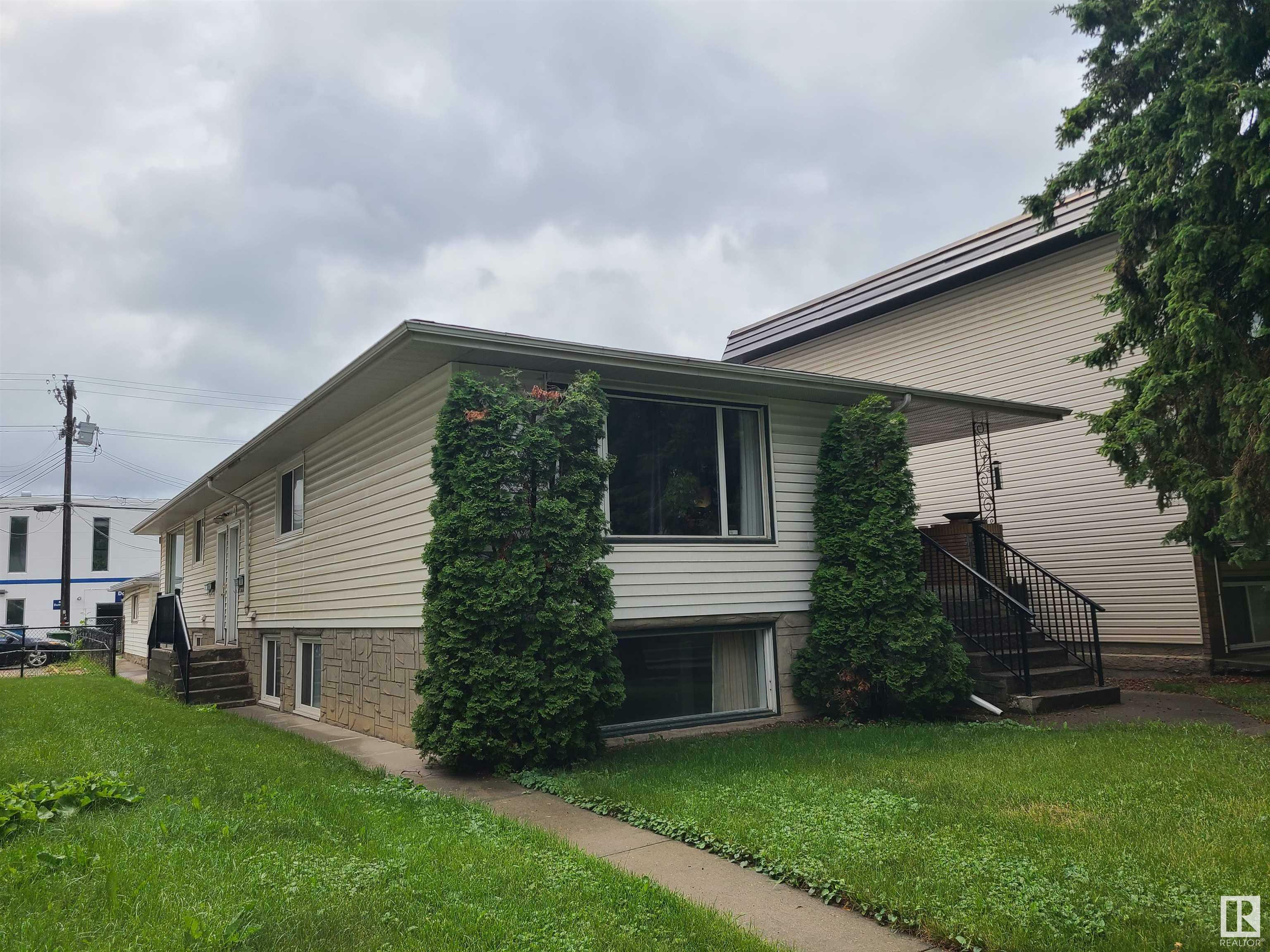 10115 83 Avenue NW  Edmonton AB T6E 2C5 photo