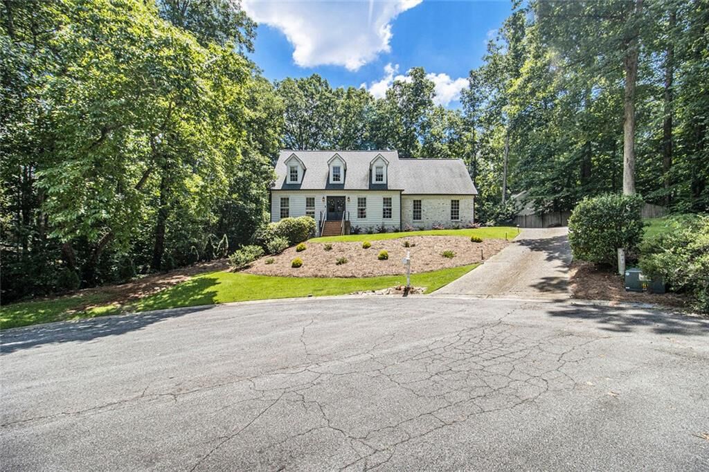Property Photo:  186 Fernleaf Lane Lane  GA 30068 