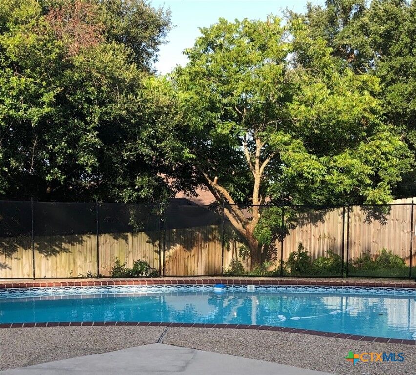 Property Photo: 512 Gazelle Trail TX 76548