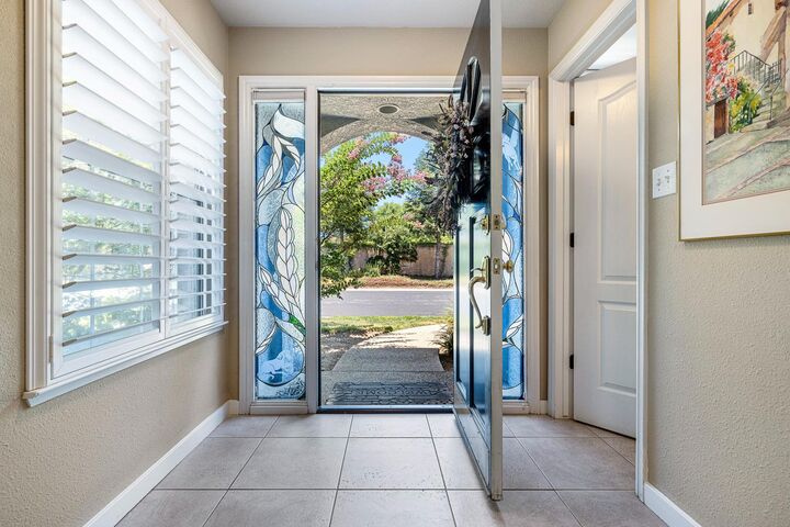 Property Photo:  3075 W Silverhill Lane  CA 93711