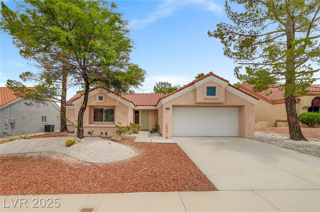 2430 Sungold Drive  Las Vegas NV 89134 photo