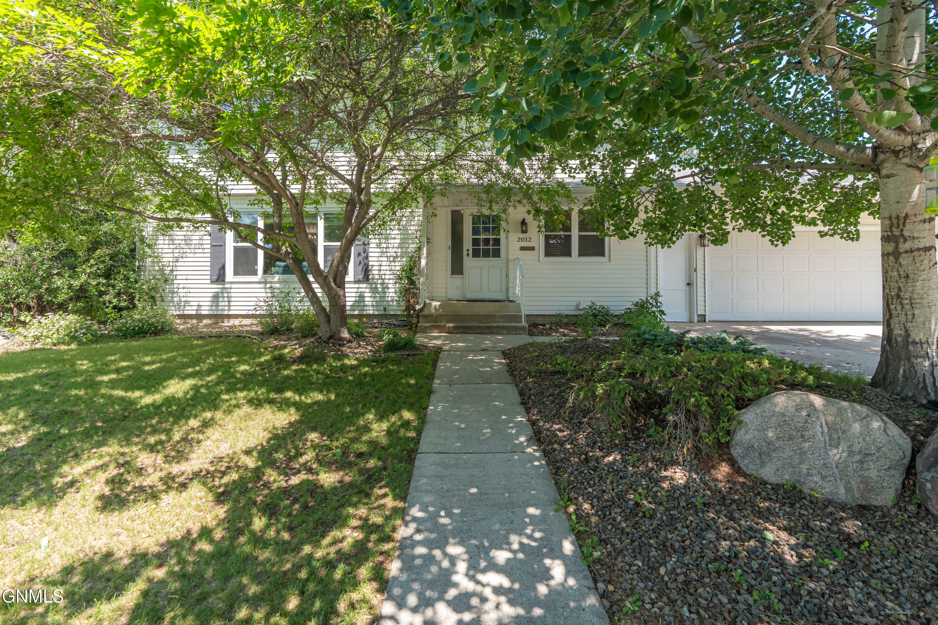 Property Photo: 2012 Hanaford Avenue ND 58501