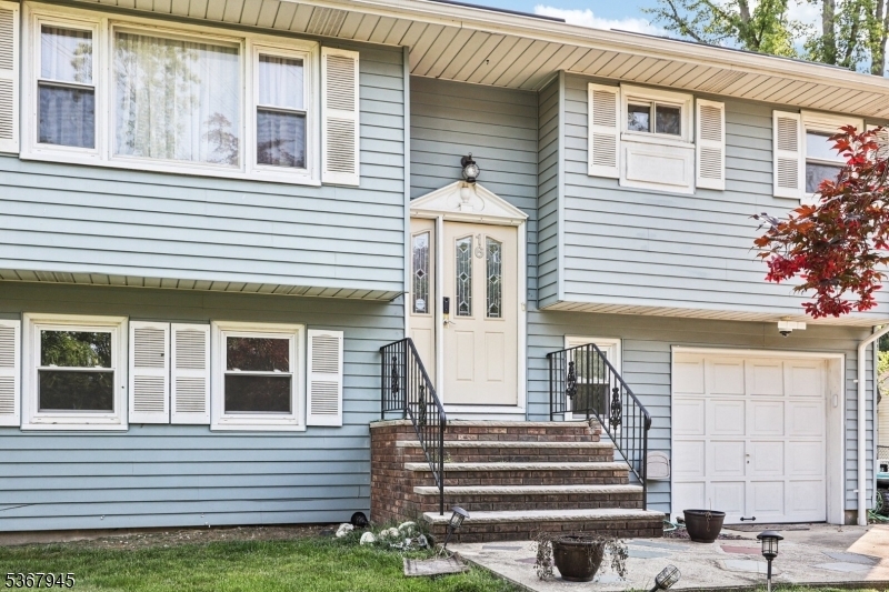 Property Photo: 16 Kerschner Ln NJ 08816