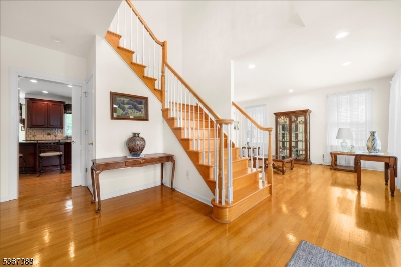 Property Photo: 3 Stanbury Ln NJ 08825
