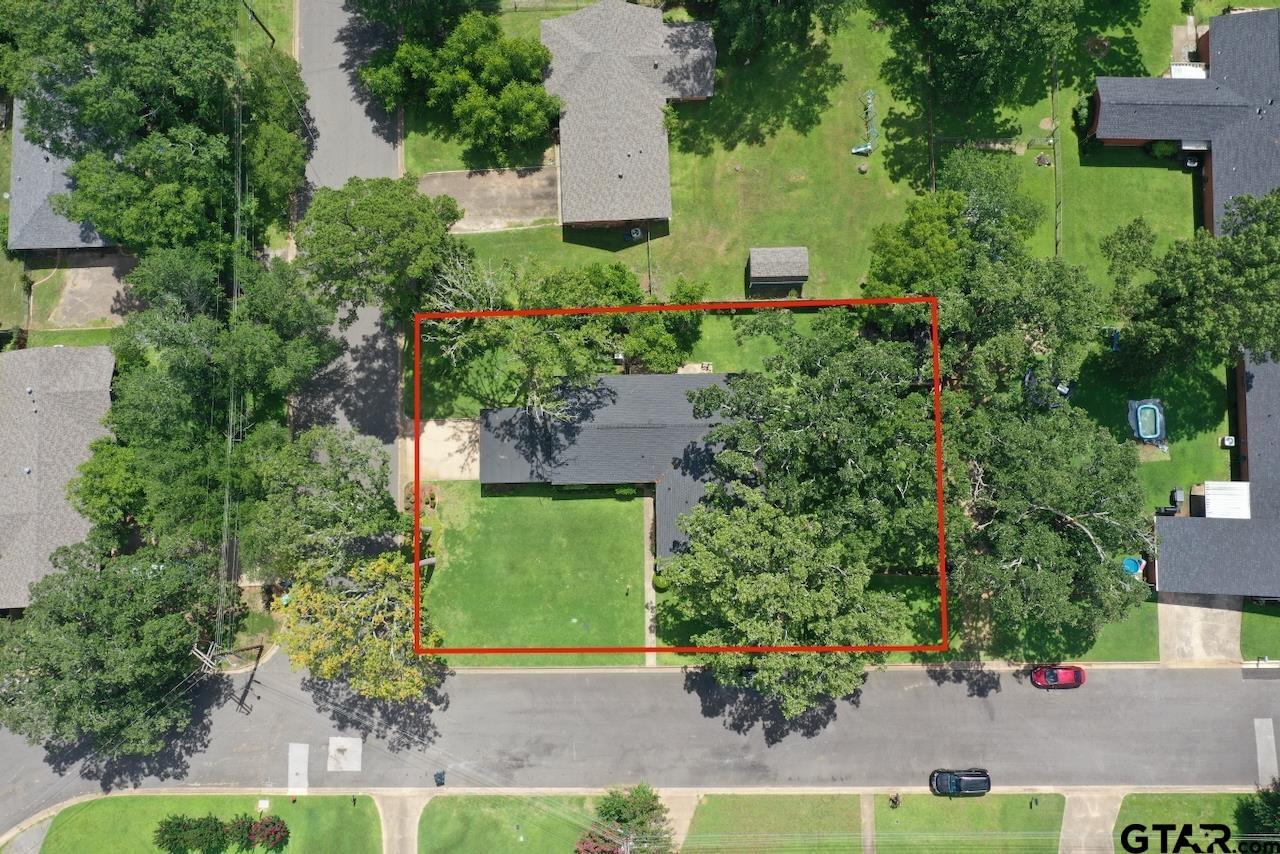 Property Photo: 204 Crosby Drive TX 75652