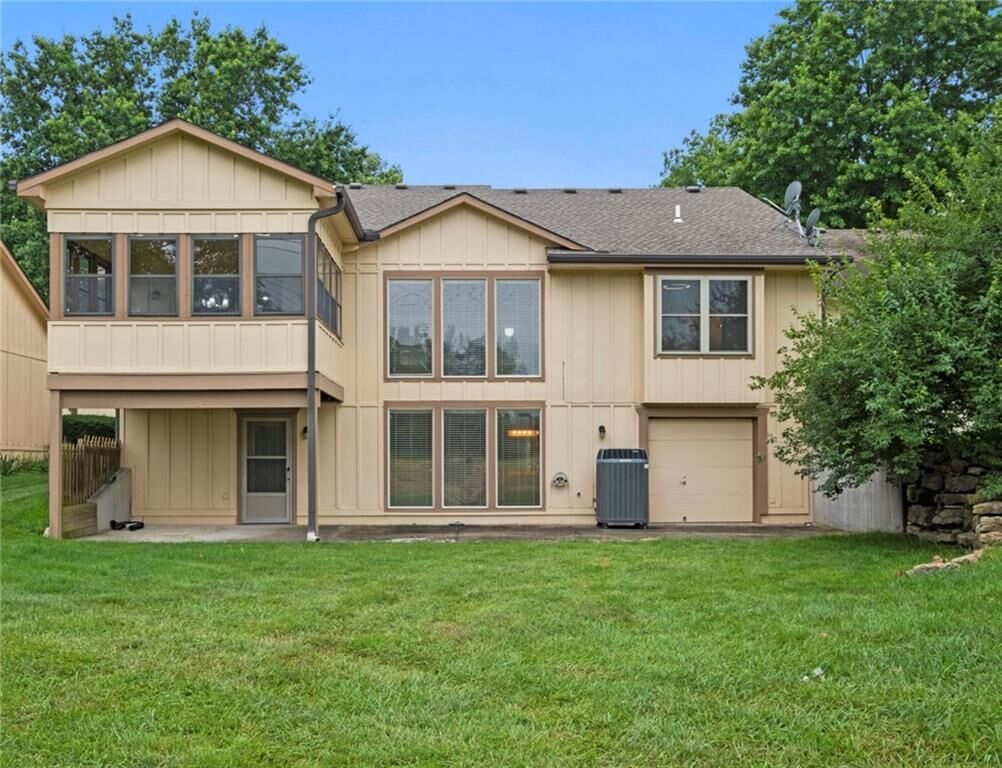 Property Photo:  18811 Sunrise Drive  MO 64012 