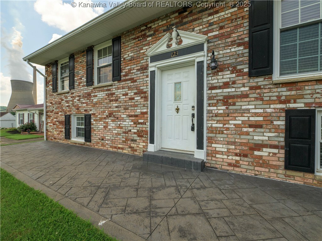 Property Photo: 123 Dodd Street WV 25159