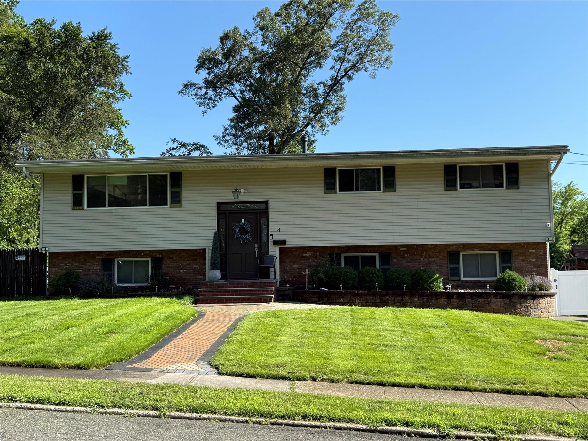 Property Photo: 4 Tilda Lane NY 10956