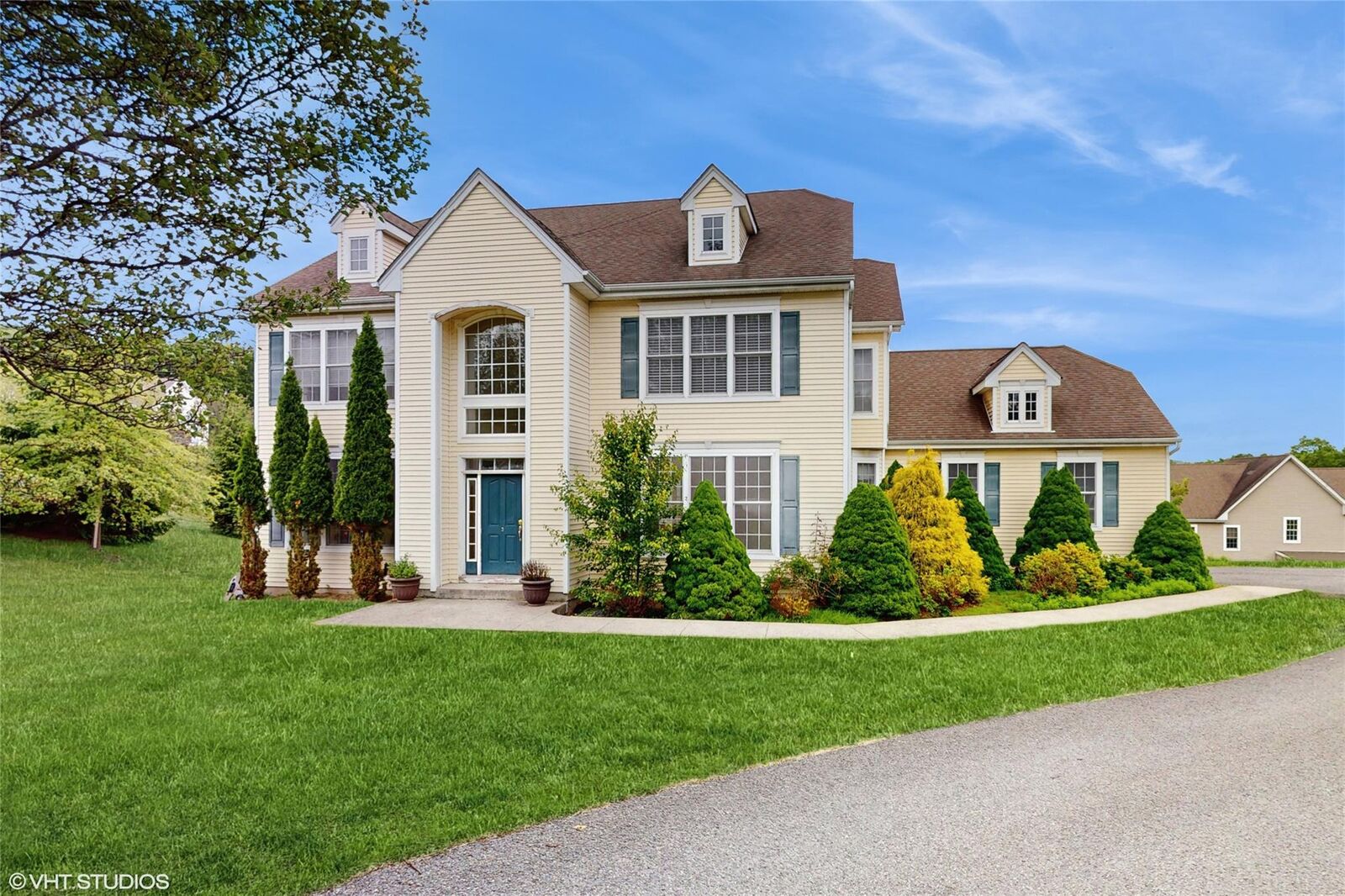 Property Photo: 3 Caledonia Circle NY 10930