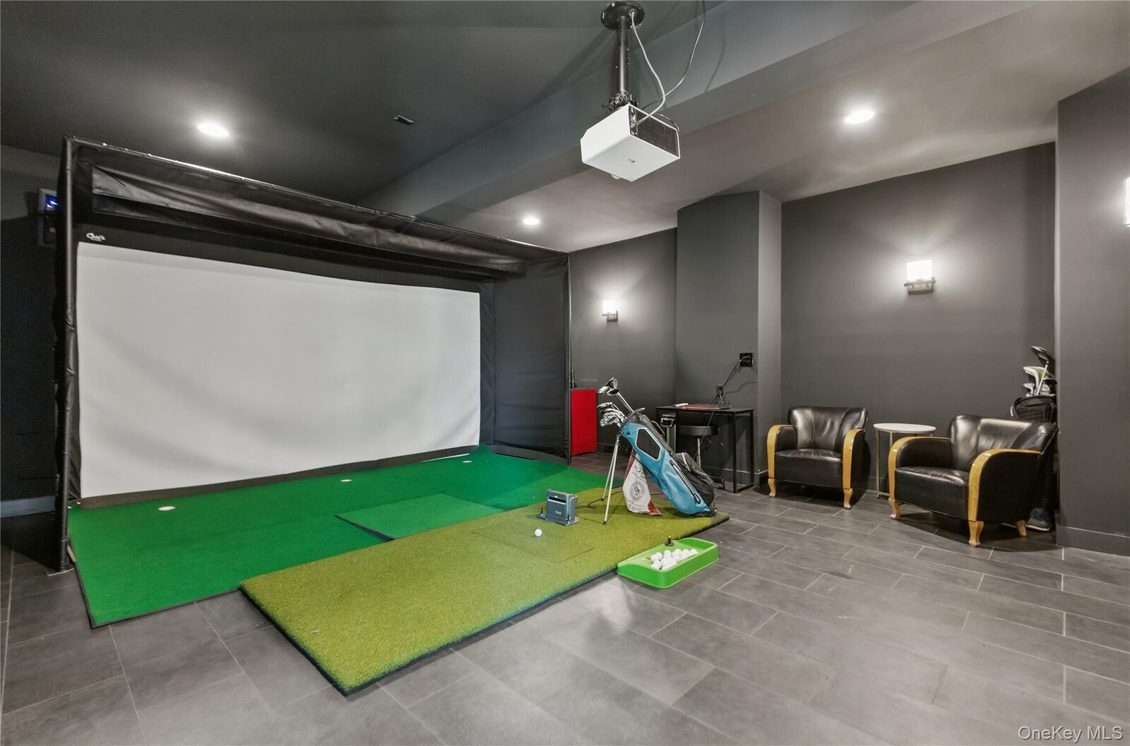 Property Photo: 4 Commodore Avenue NY 10580