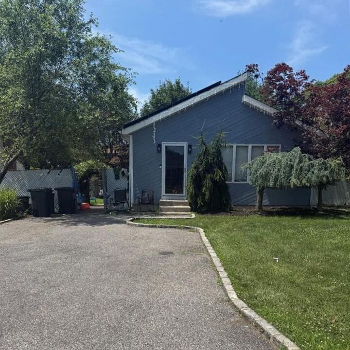 268 Haven Avenue  Ronkonkoma NY 11779 photo