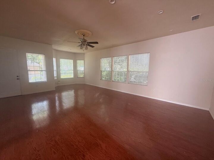 Property Photo: 9405 SW 31st Lane FL 32608