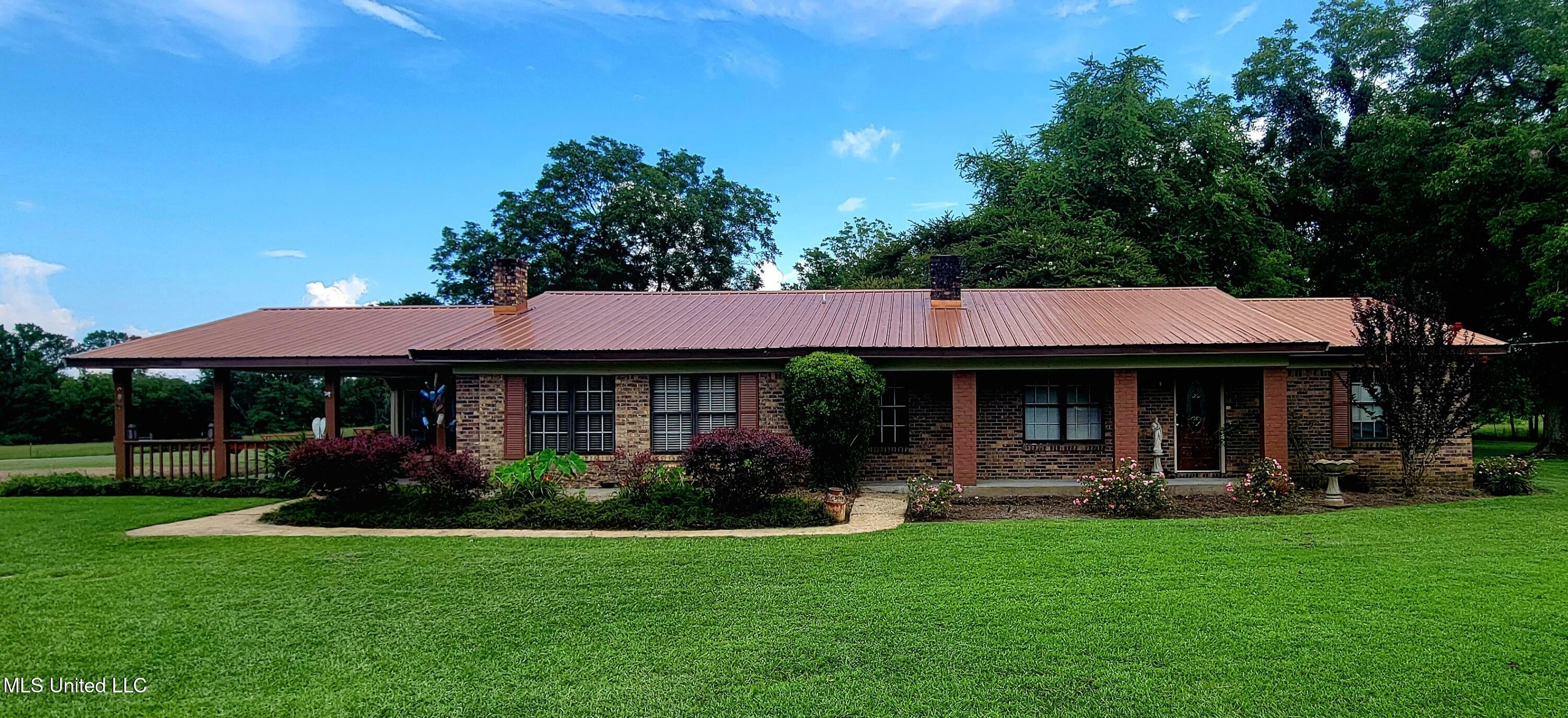 Property Photo: 1197 Old 80 Road MS 39092