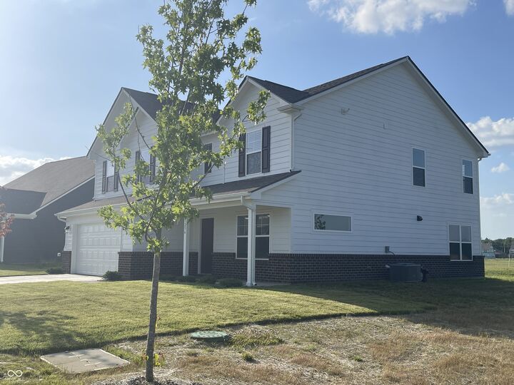 Property Photo: 1256 Little Rodeo Place IN 46143