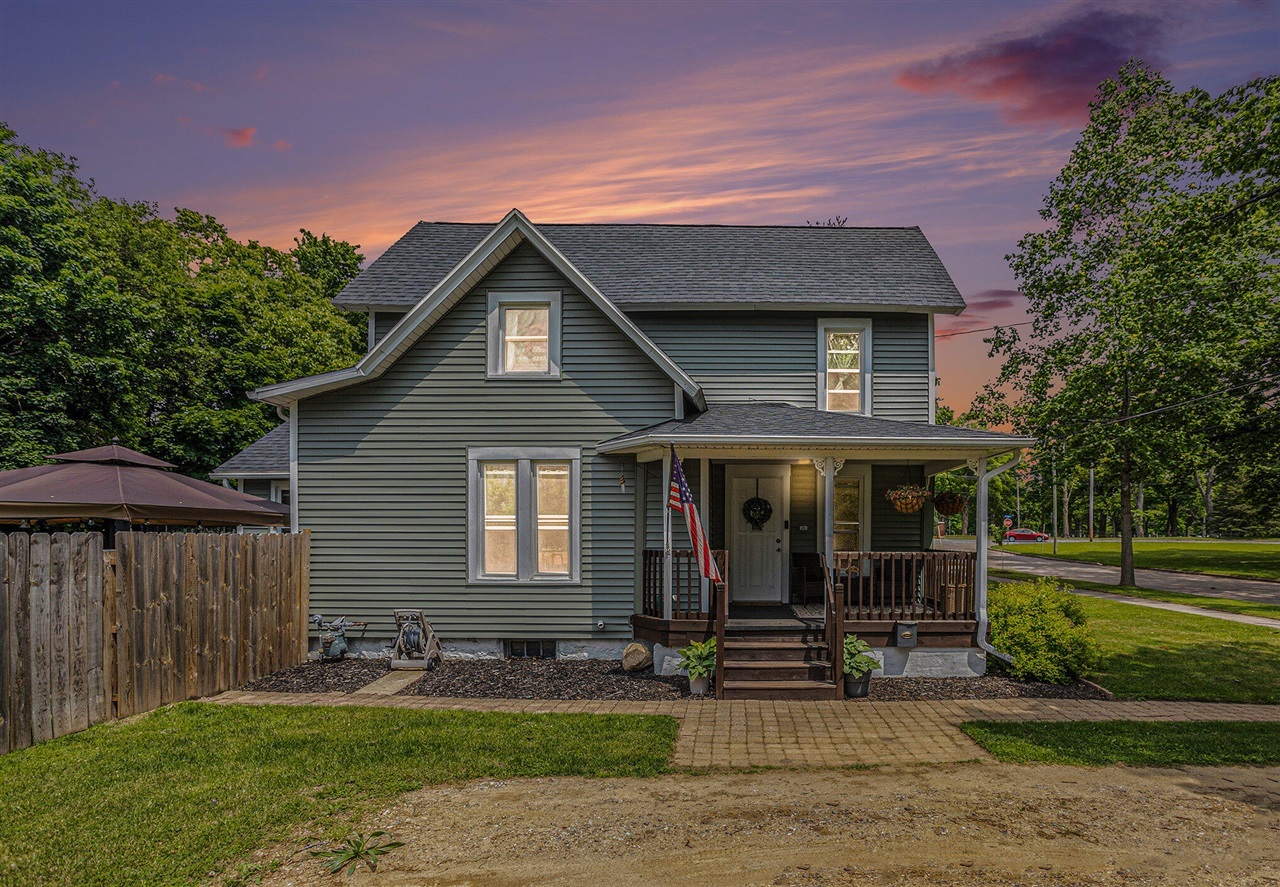 424 Fourth Avenue  Three Rivers MI 49093 photo