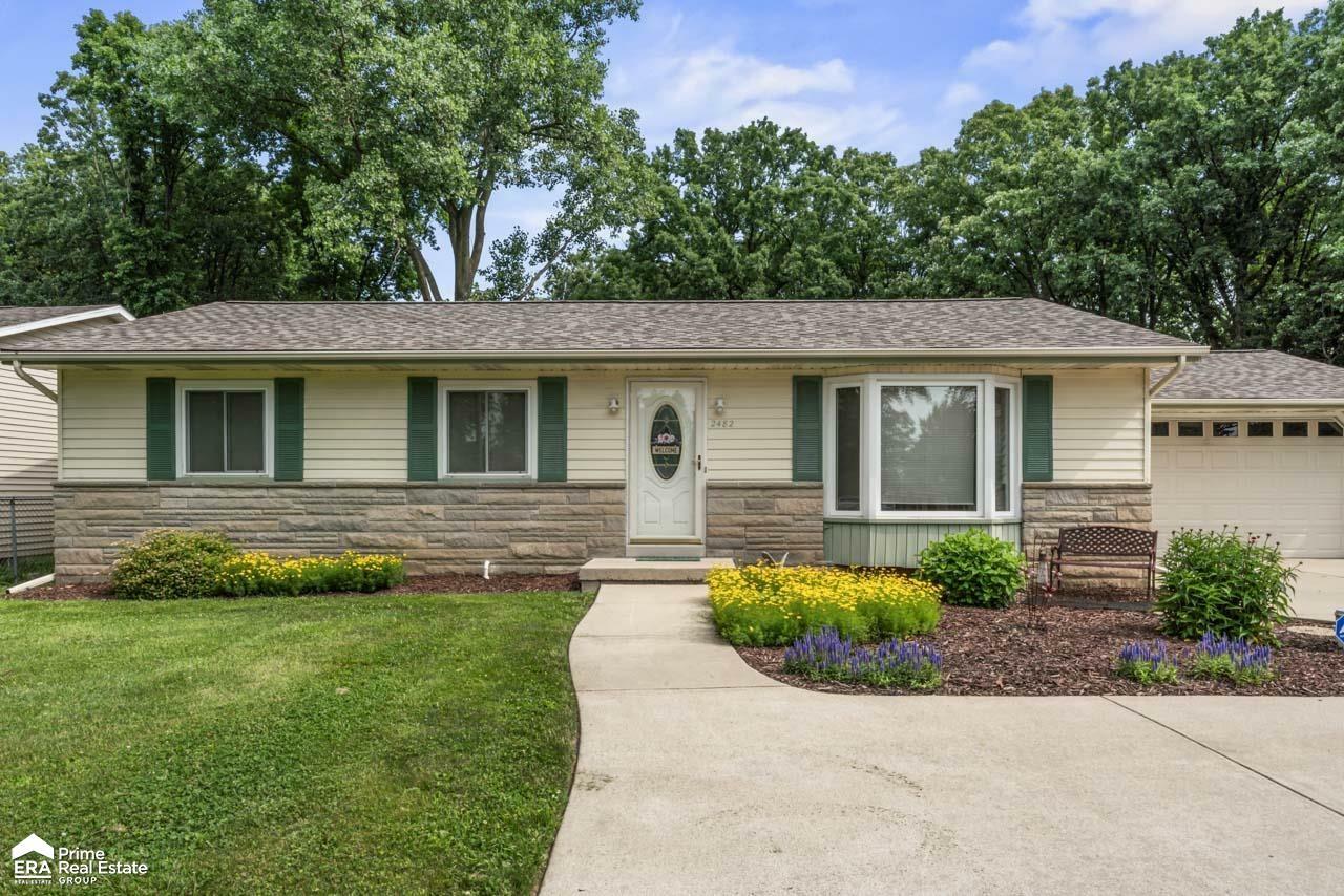 Property Photo: 2482 Oakridge Road MI 48507