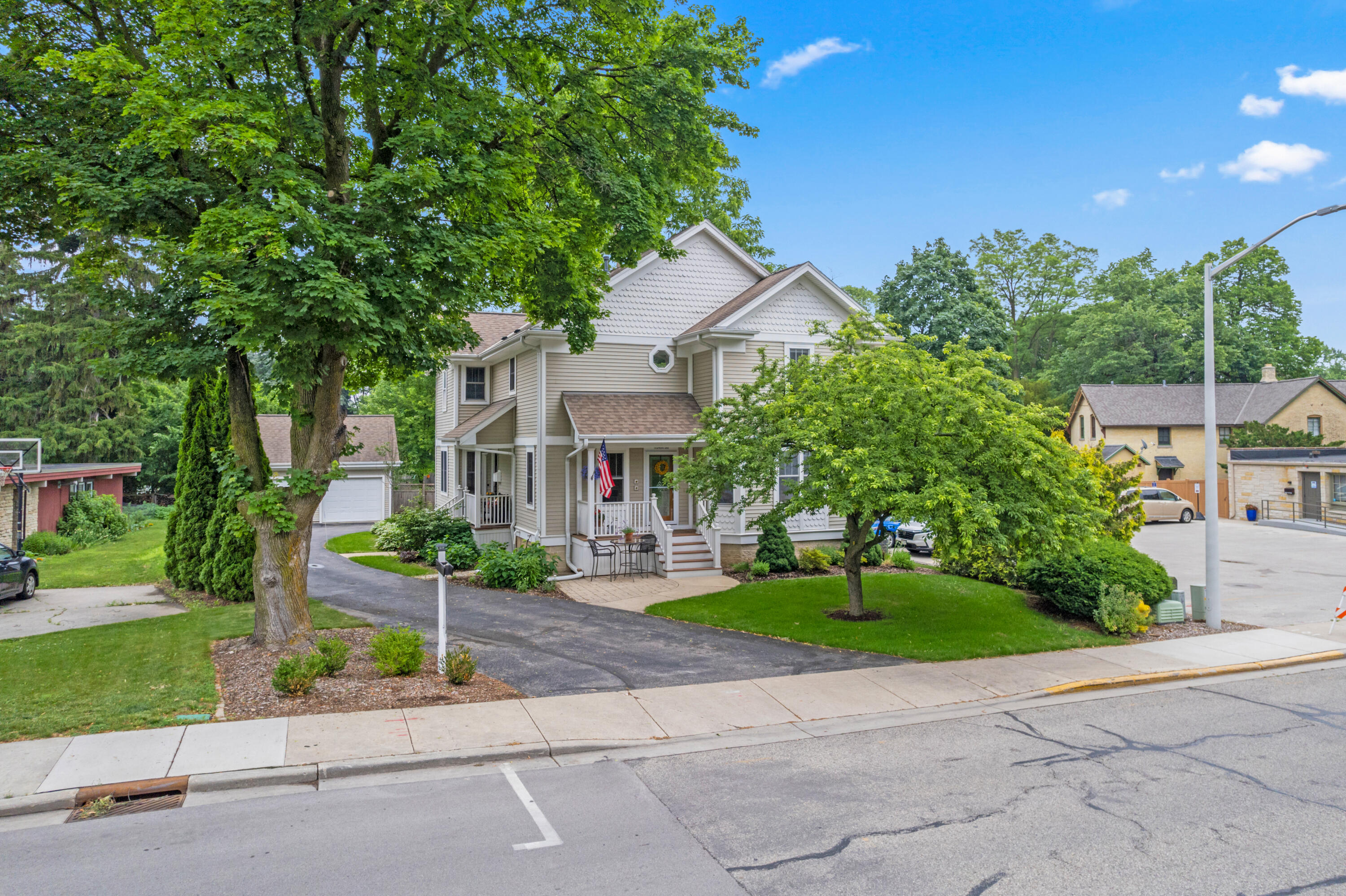 Property Photo: W64n736 Washington Ave WI 53012