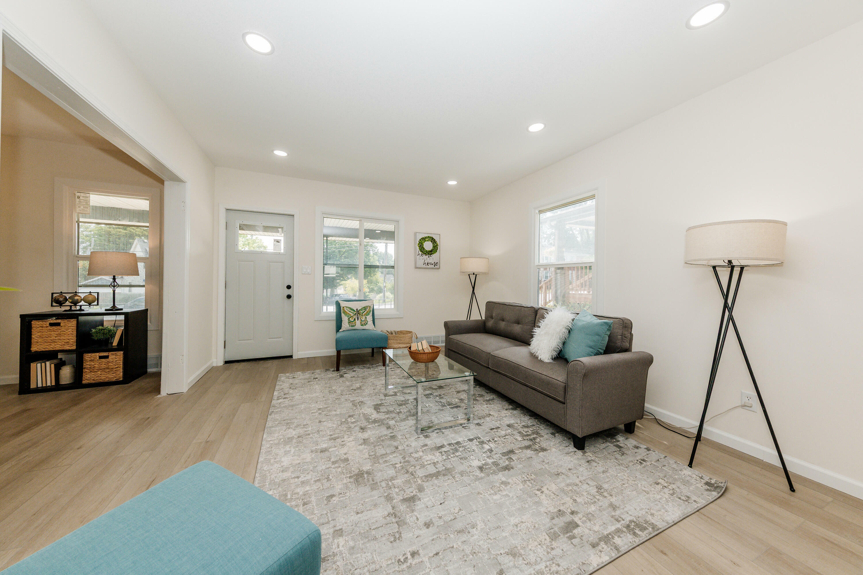 Property Photo: 1055 N 68th St WI 53213