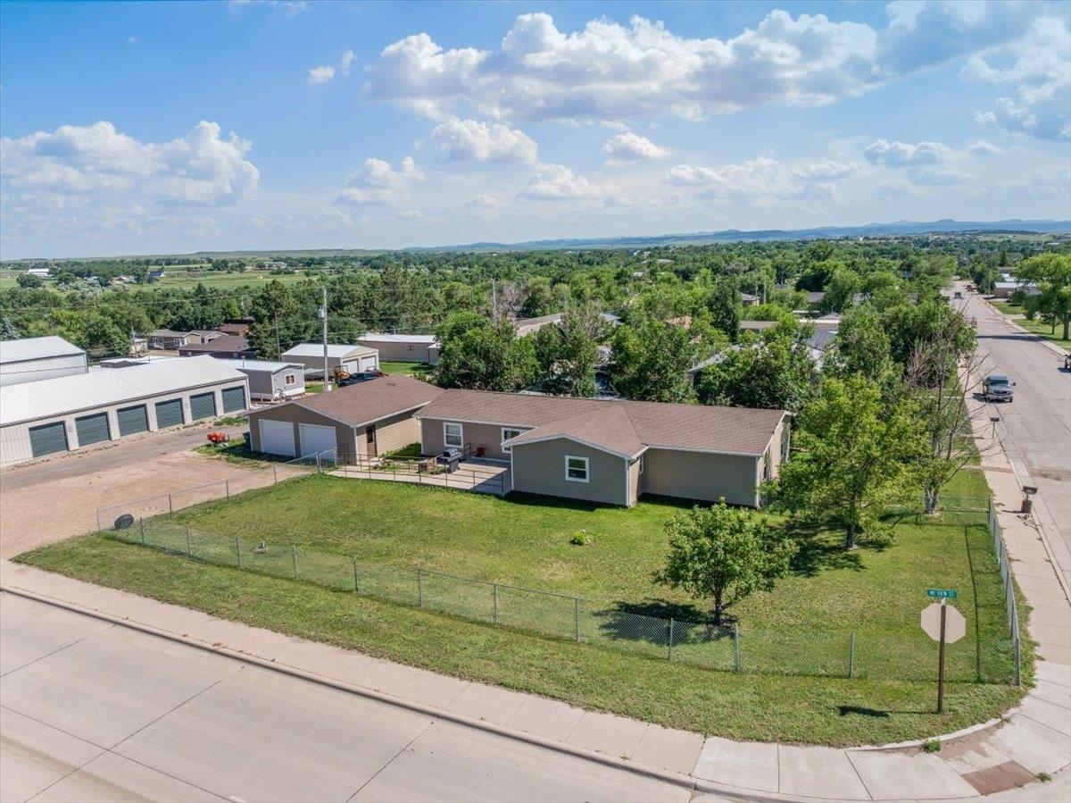 45 N 8th Avenue  Belle Fourche SD 57717 photo