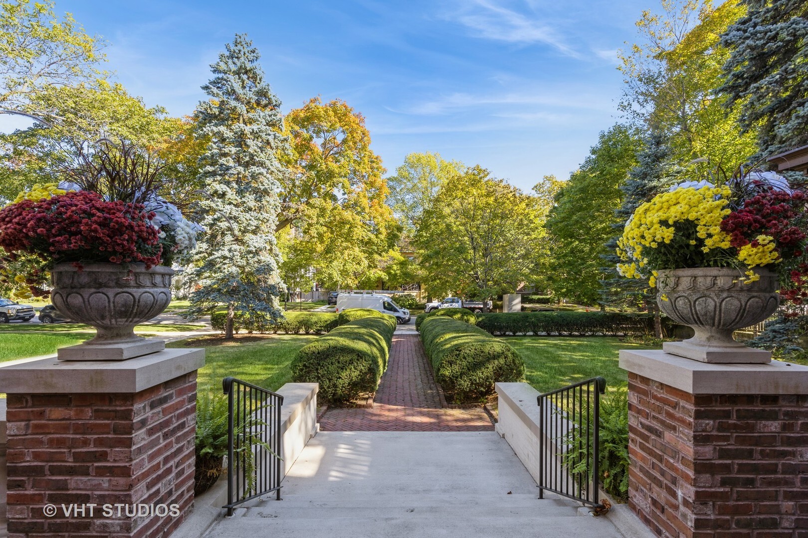 Property Photo: 1120 Forest Avenue IL 60202