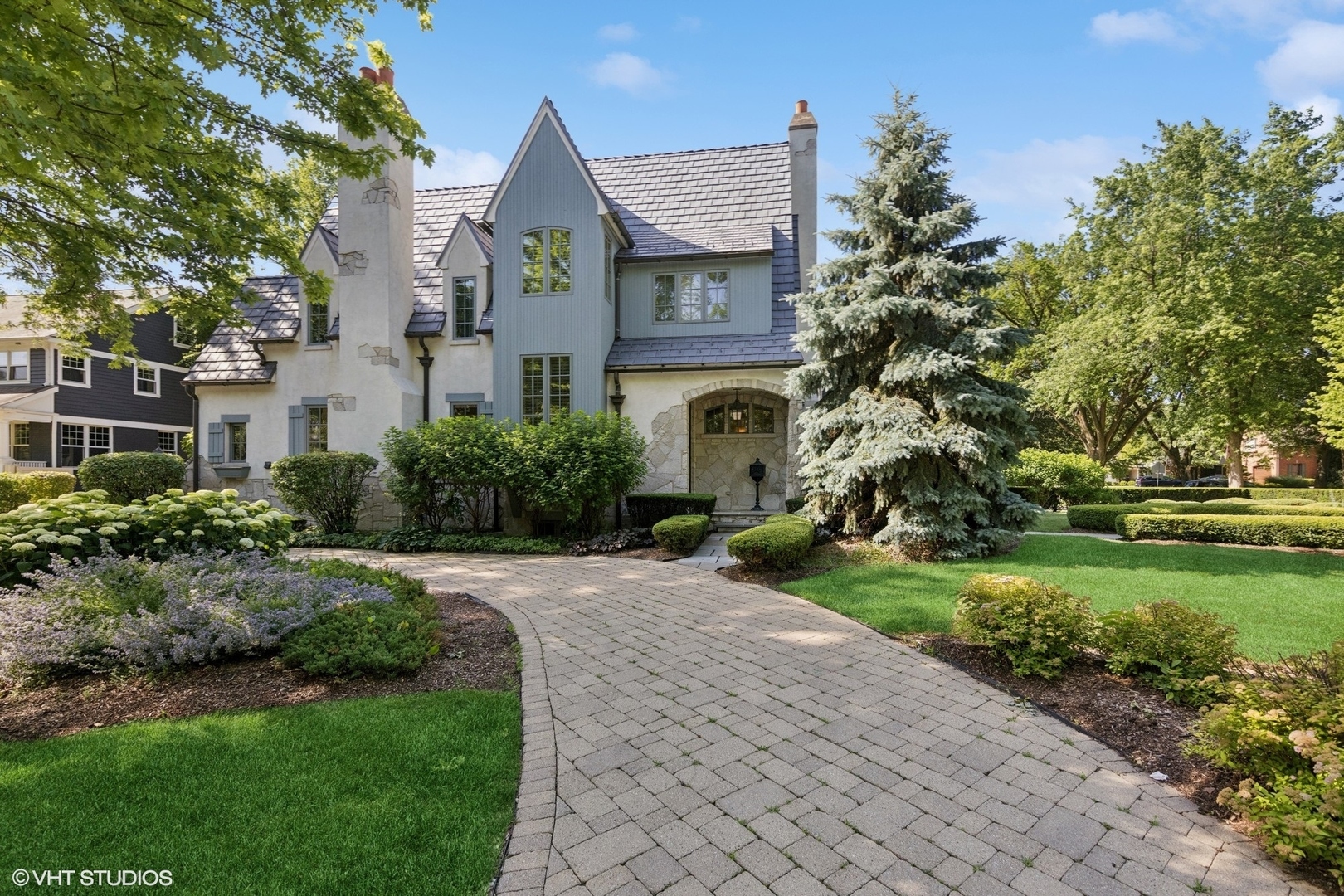 Property Photo:  437 N County Line Road  IL 60521 