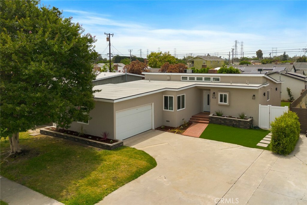 Property Photo:  6118 Wolfe Street  CA 90713 