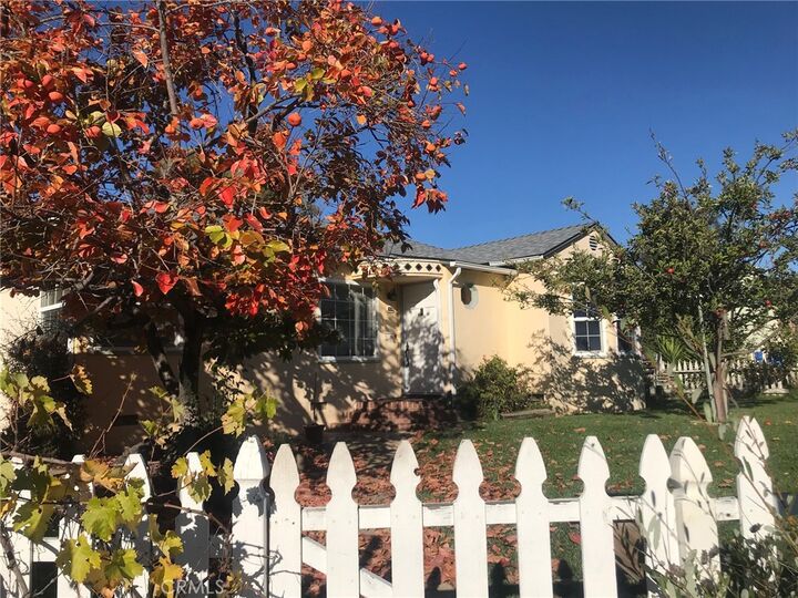 Property Photo:  551 Hathway Avenue  CA 93405