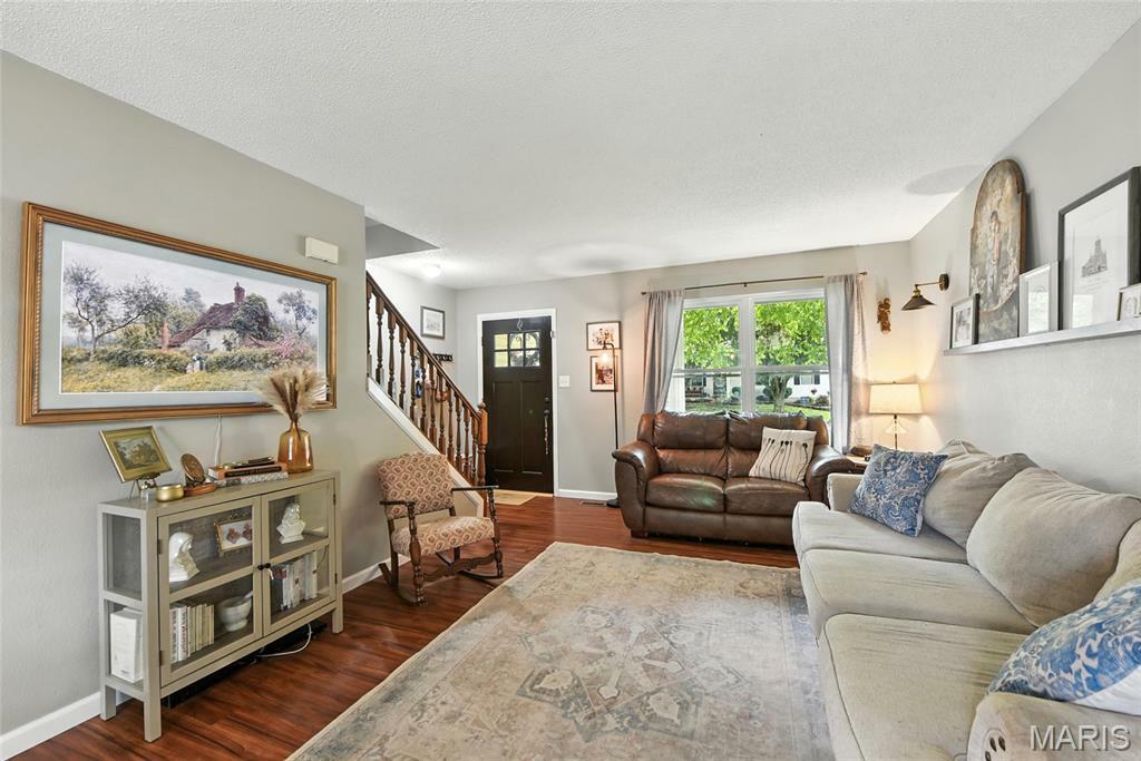 Property Photo: 1105 Valentine Street MO 63028
