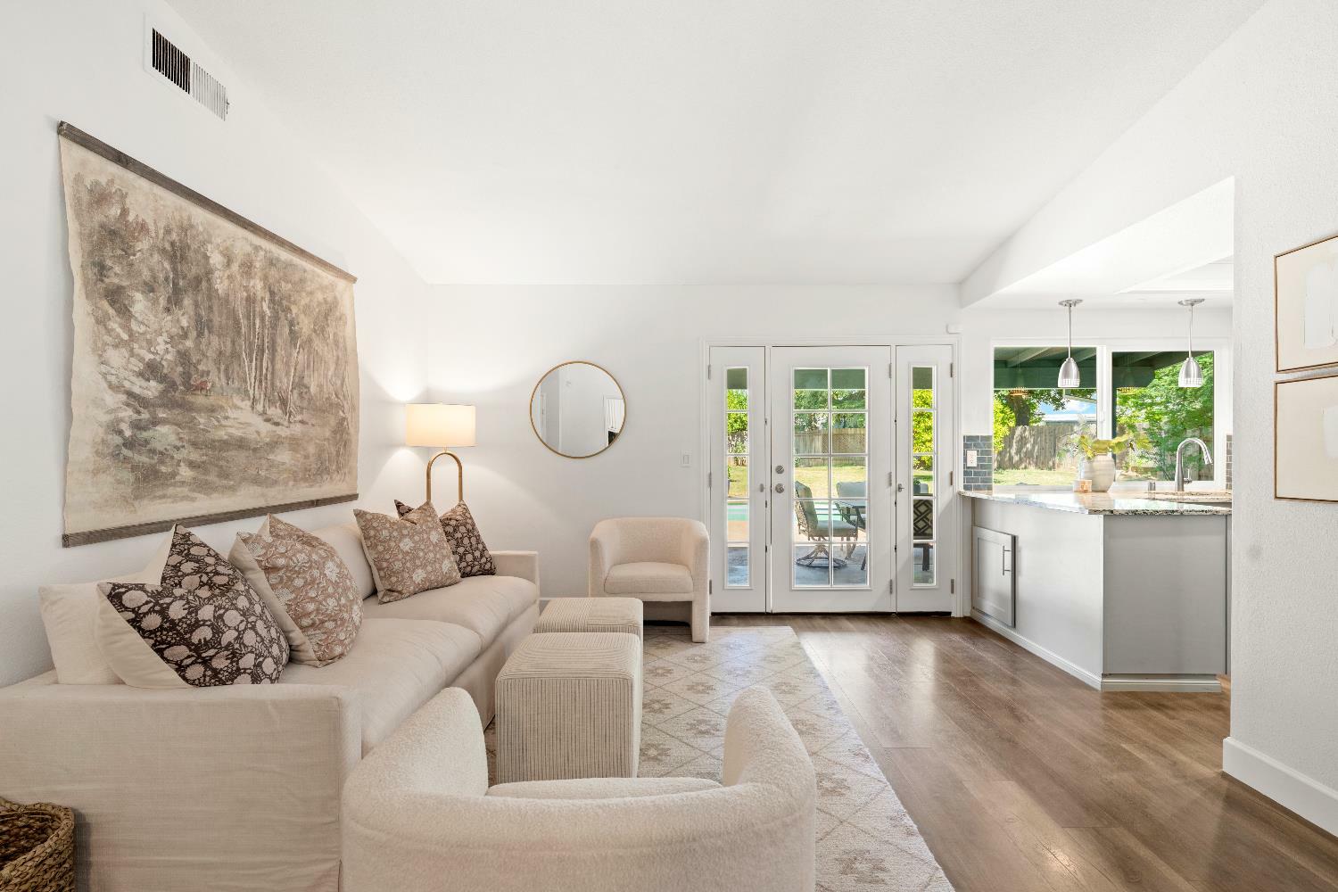 Property Photo: 9037 Thilow Drive CA 95826