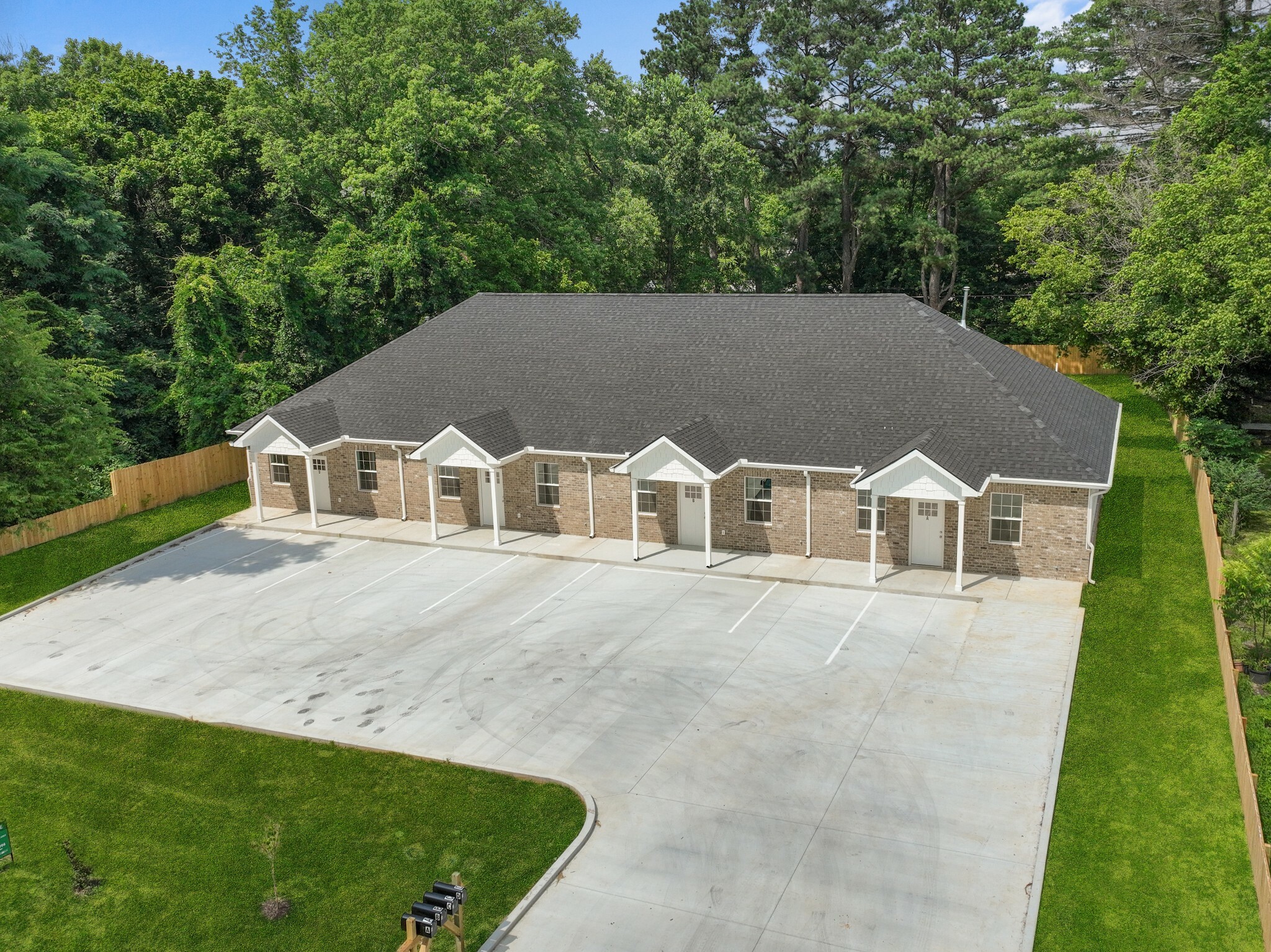 Property Photo: 115 Freeman St TN 37388