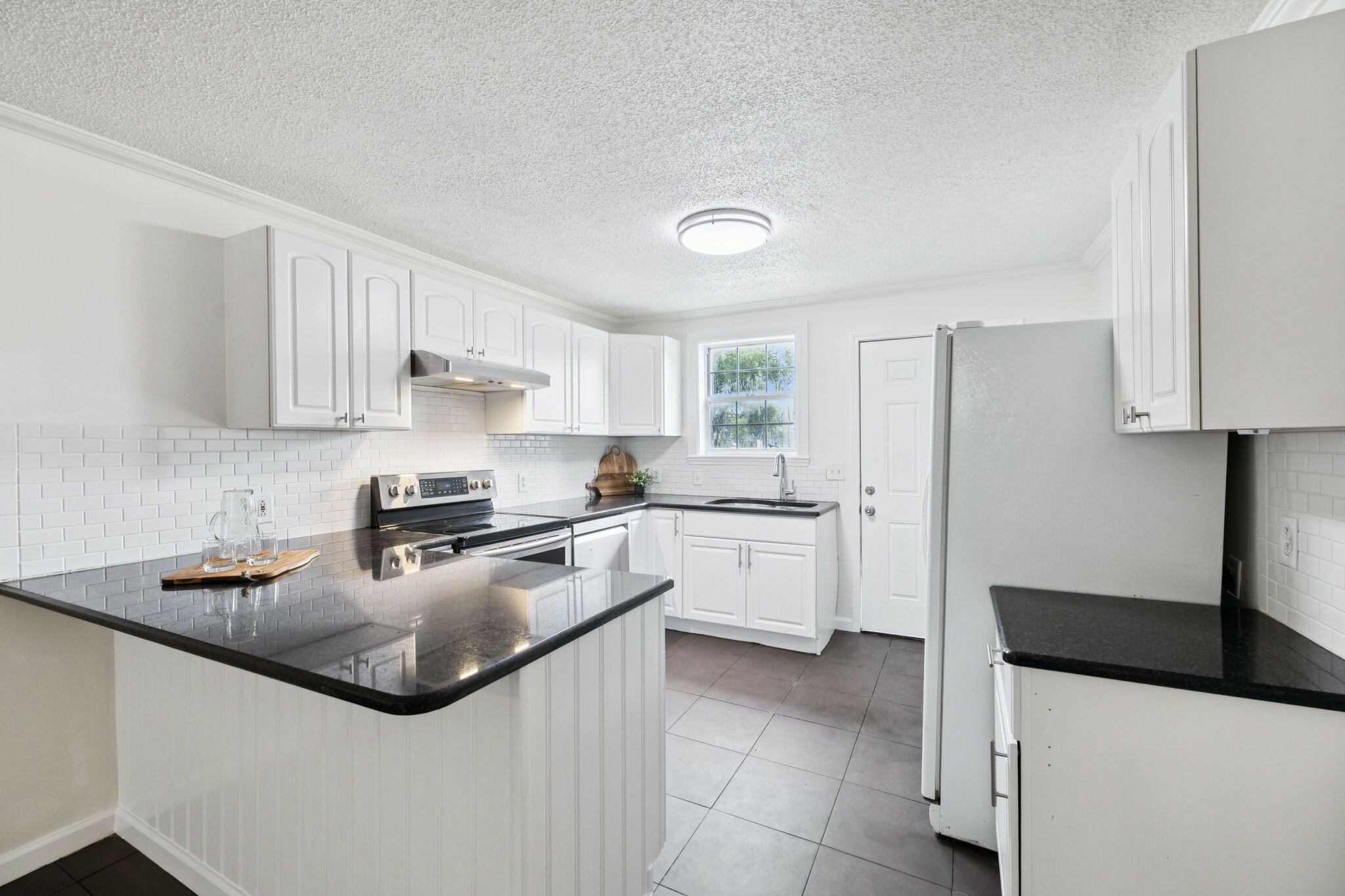 Property Photo: 315 37th Ave N TN 37209