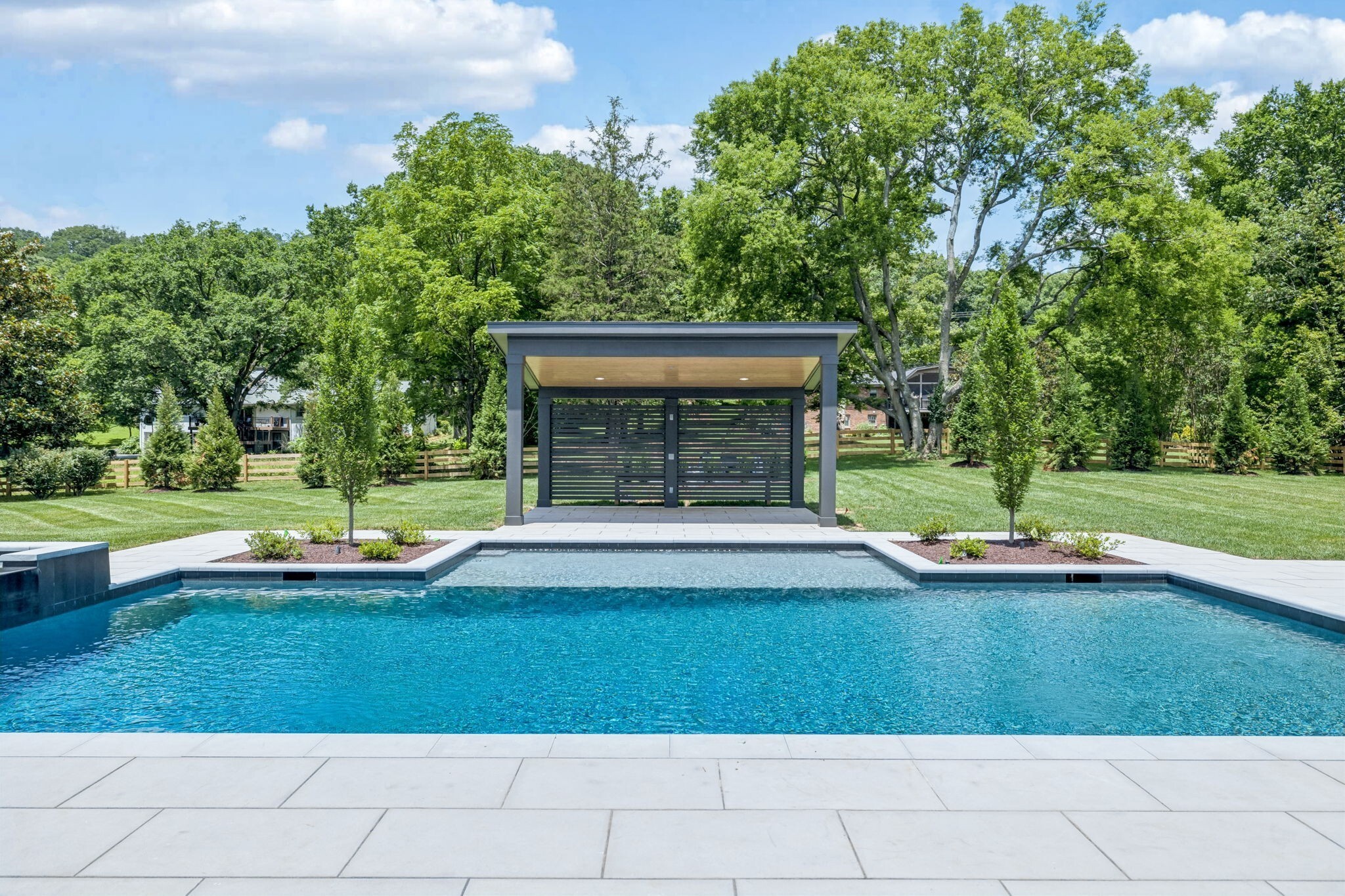 Property Photo: 5940 Robert E Lee Dr TN 37215