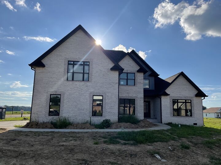 Property Photo:  1717 Oliver Park Blvd  TN 37043 