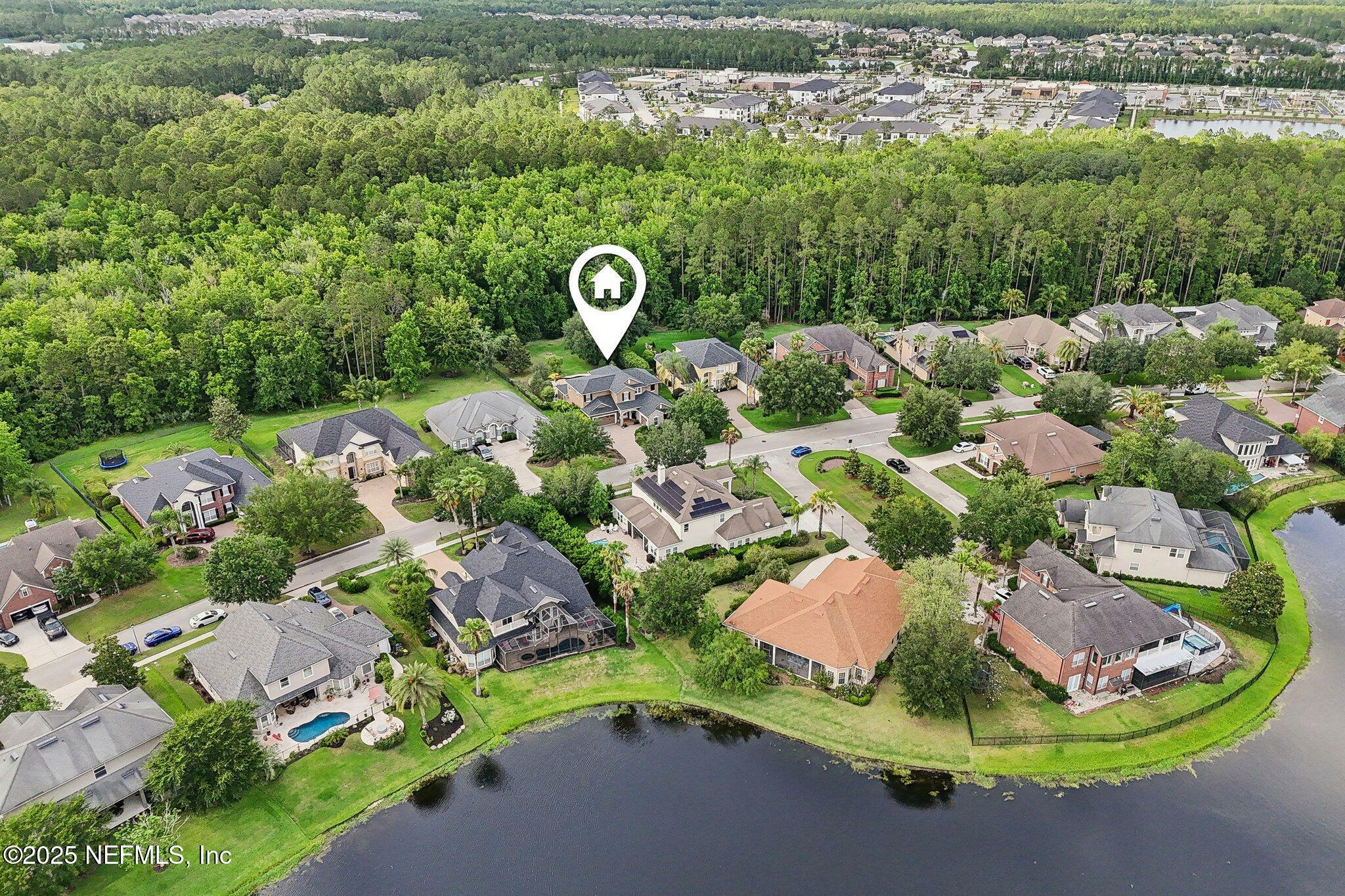 Property Photo: 1350 Fryston Street FL 32259