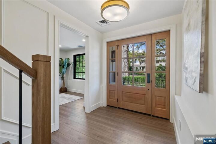 Property Photo:  505 Darby Court  NJ 07450 