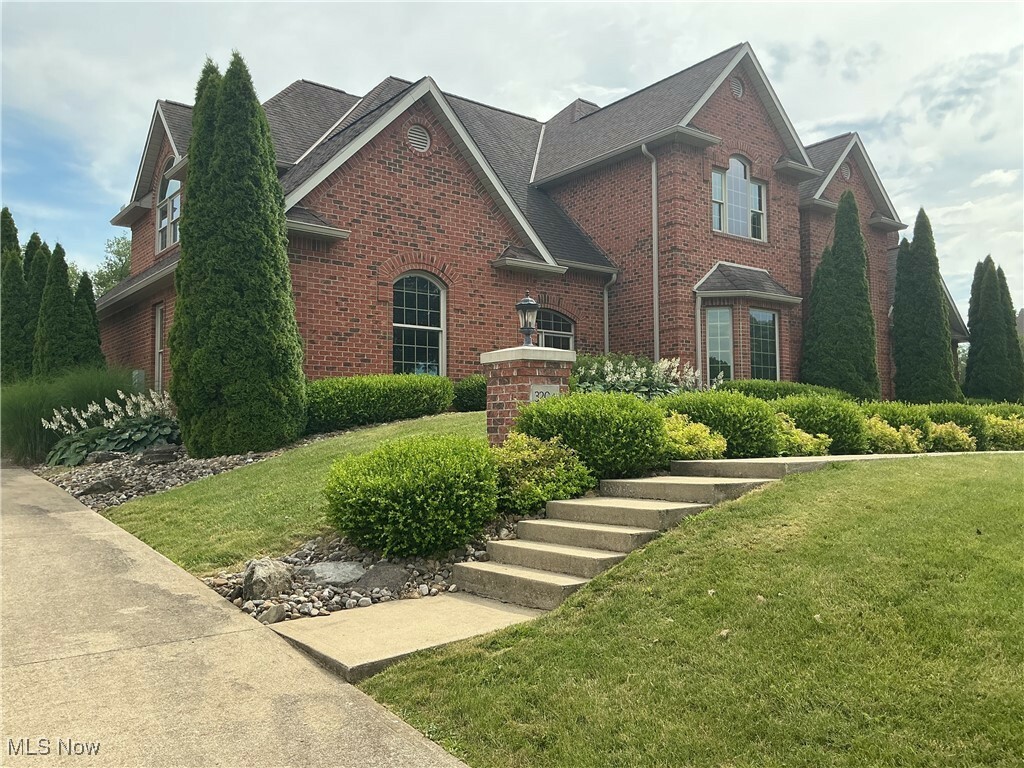 Property Photo:  3204 Maple Creek Drive  OH 43701 
