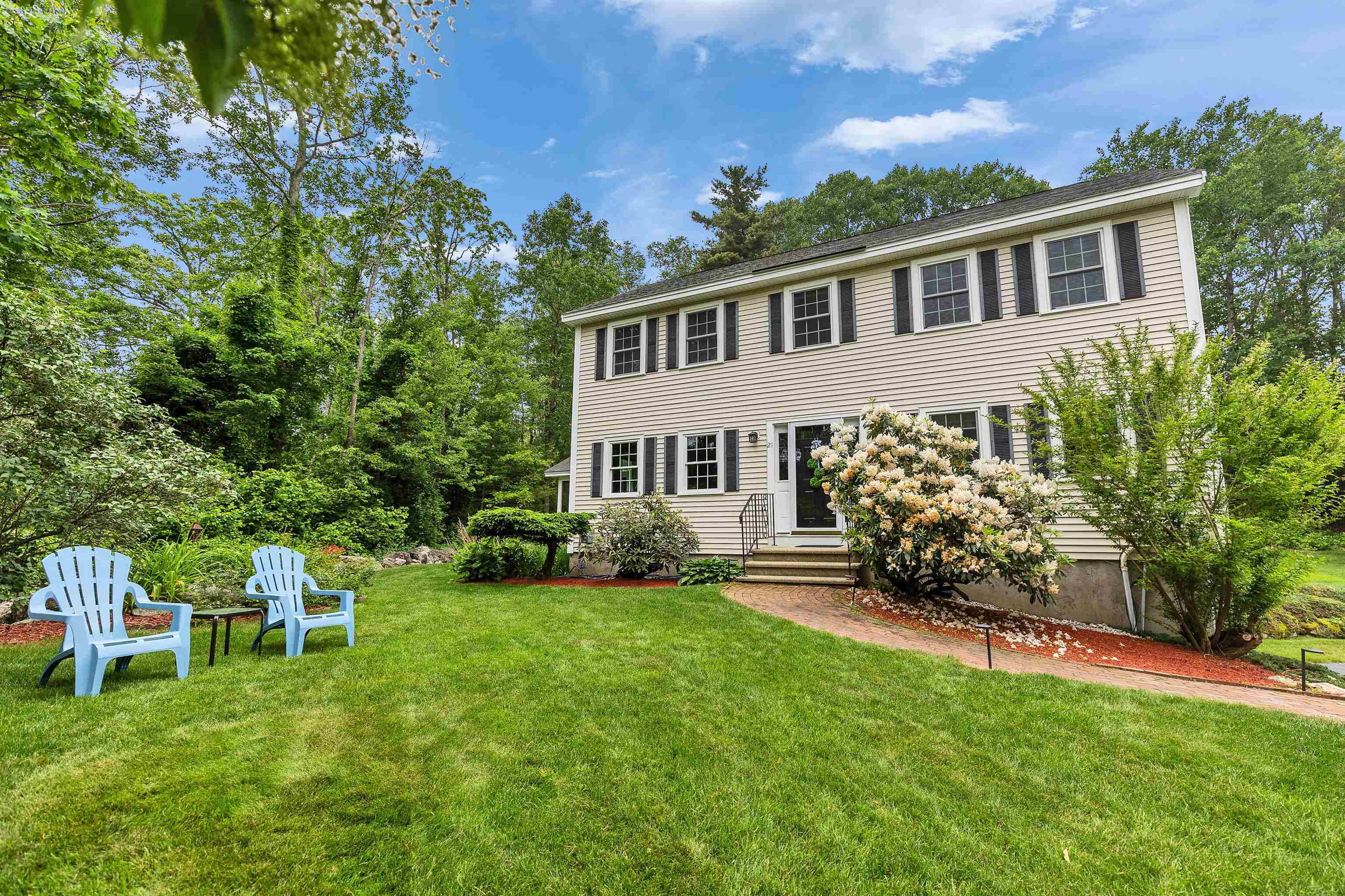 Property Photo: 21 Winter Drive NH 03106-1961