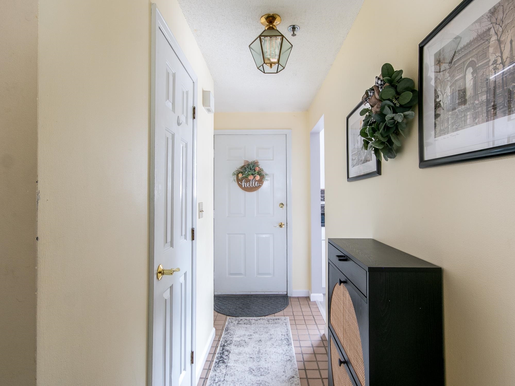 Property Photo: 33 Willow Creek Drive NH 03051