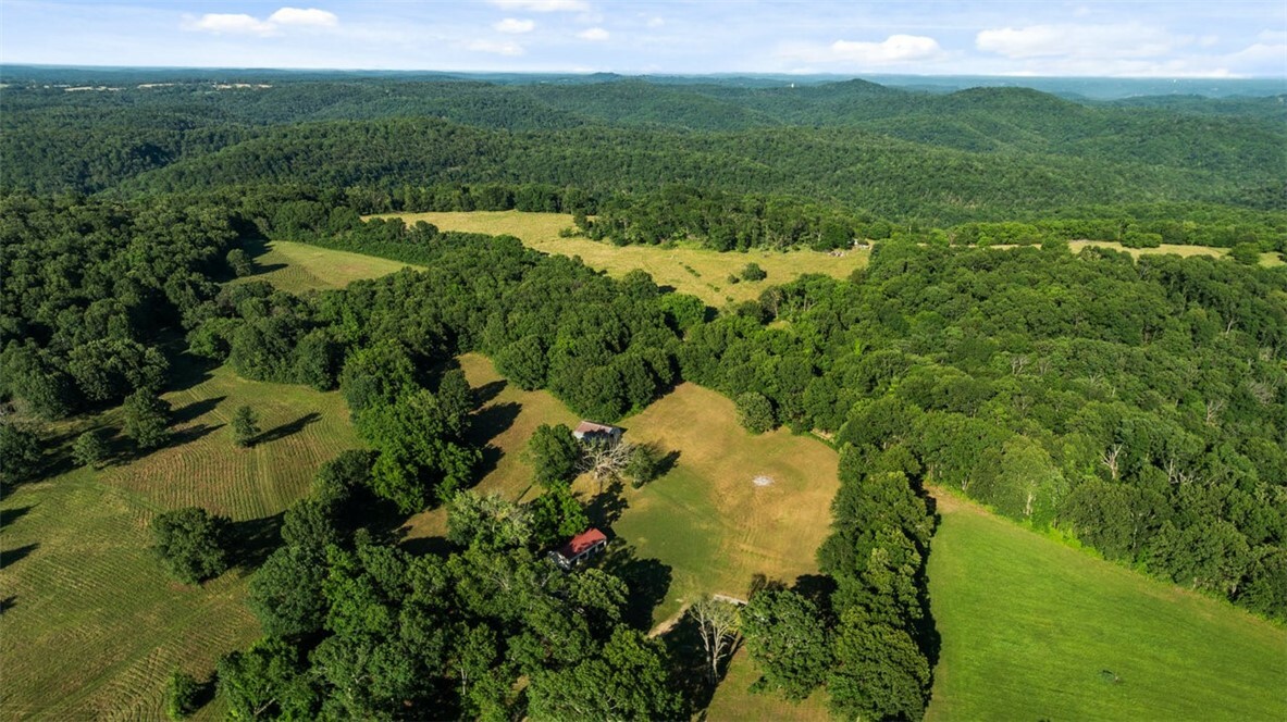 Property Photo: 15624 Roberts Loop AR 72732