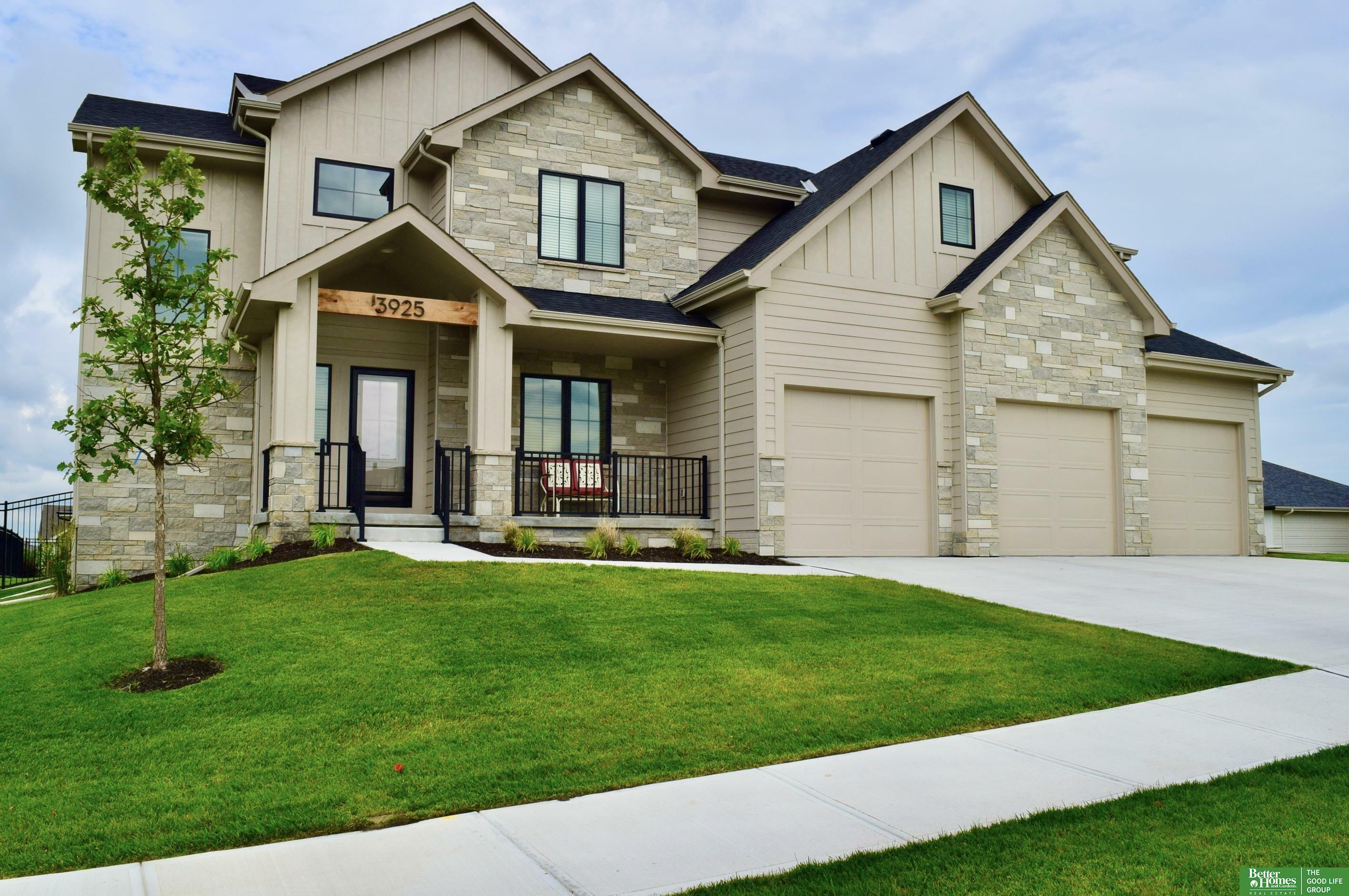 3925 S 211 Street  Elkhorn NE 68022 photo