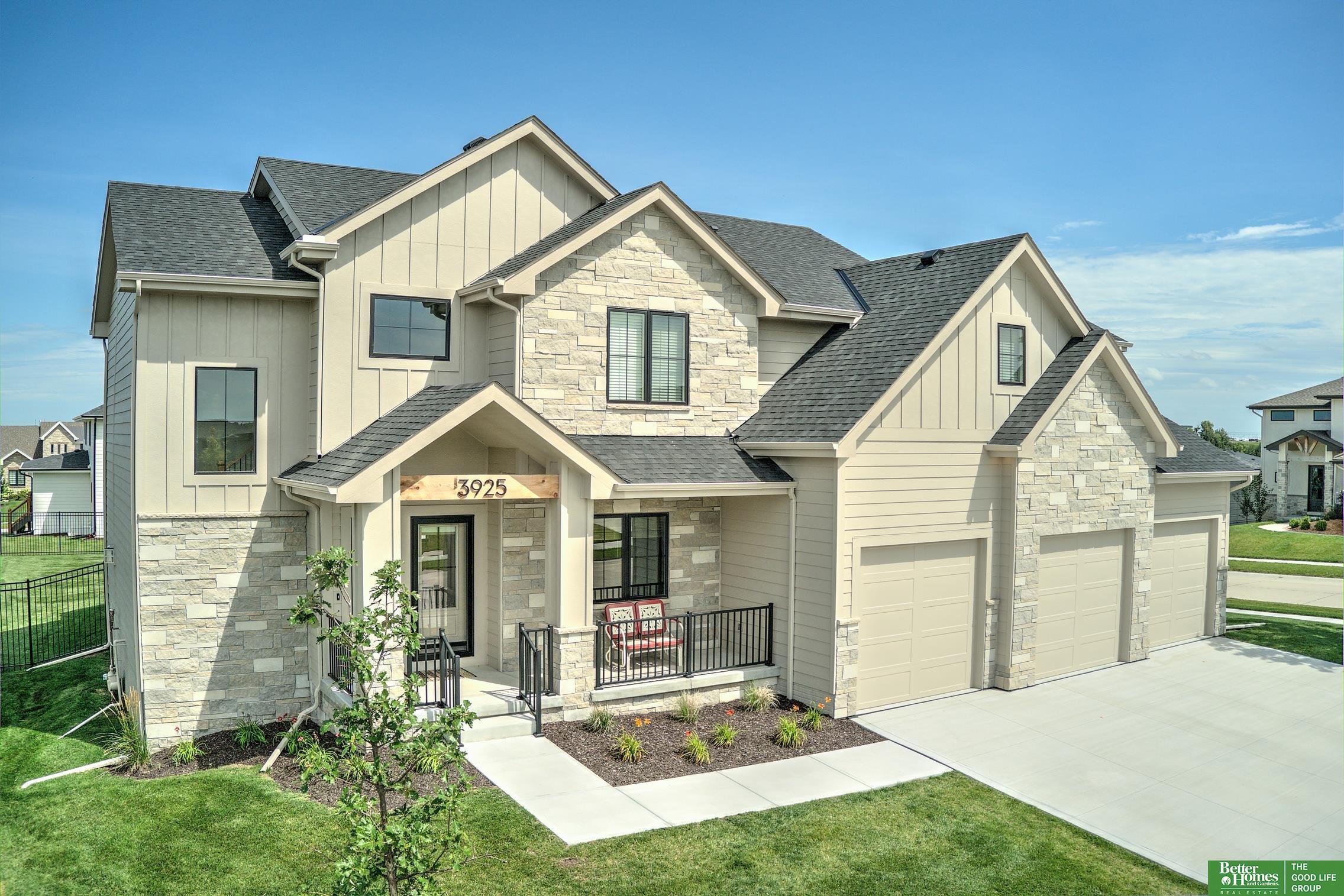 Property Photo: 3925 S 211 Street NE 68022