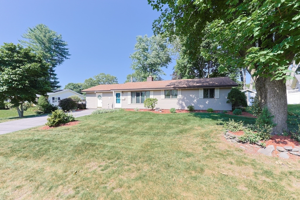 Property Photo: 18 Paxton Rd MA 01701