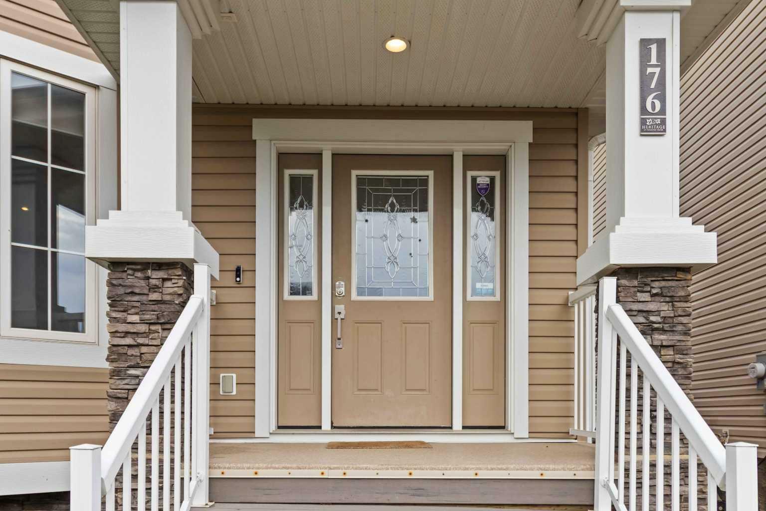 Property Photo: 176 Coniker Crescent AB T9K 0Y3