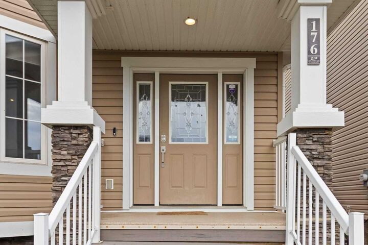 Property Photo:  176 Coniker Crescent  AB T9K 0Y3 