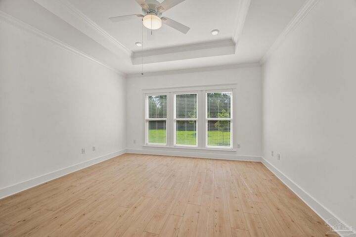 Property Photo: 6264 Howie Way FL 32571