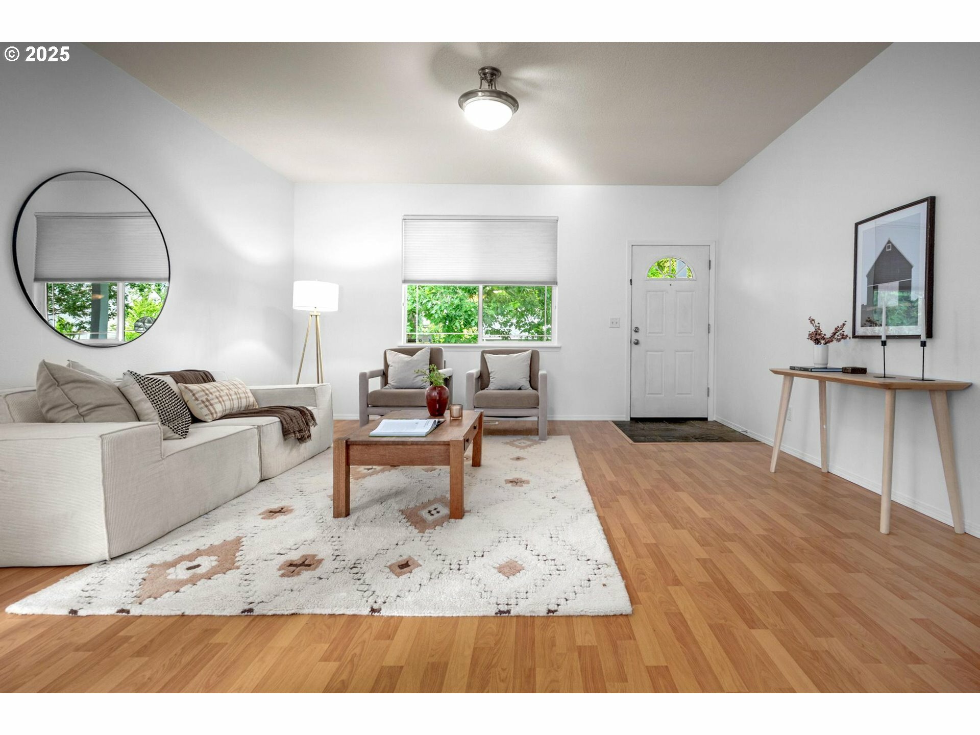 Property Photo: 10008 N Central St OR 97203