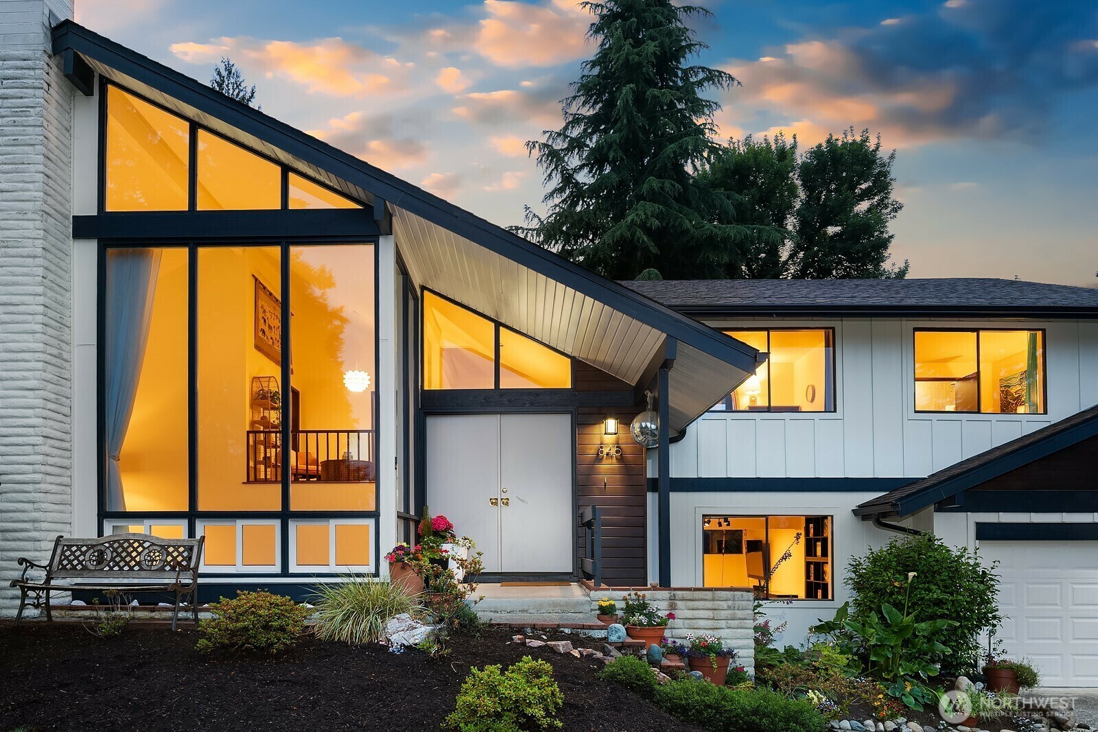 Property Photo:  845  179th Place NE  WA 98008 
