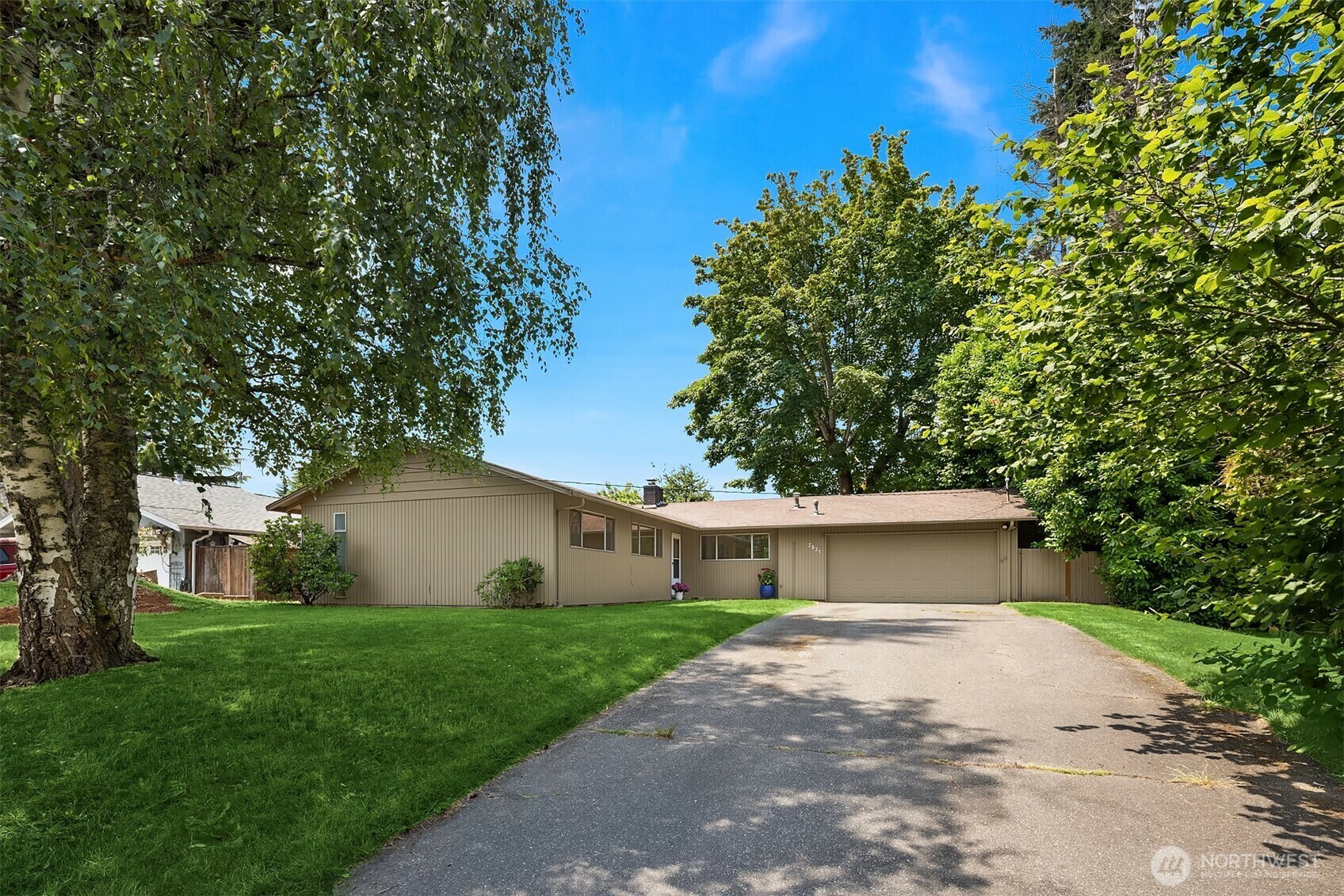 7825  115th Avenue SE  Newcastle WA 98056 photo