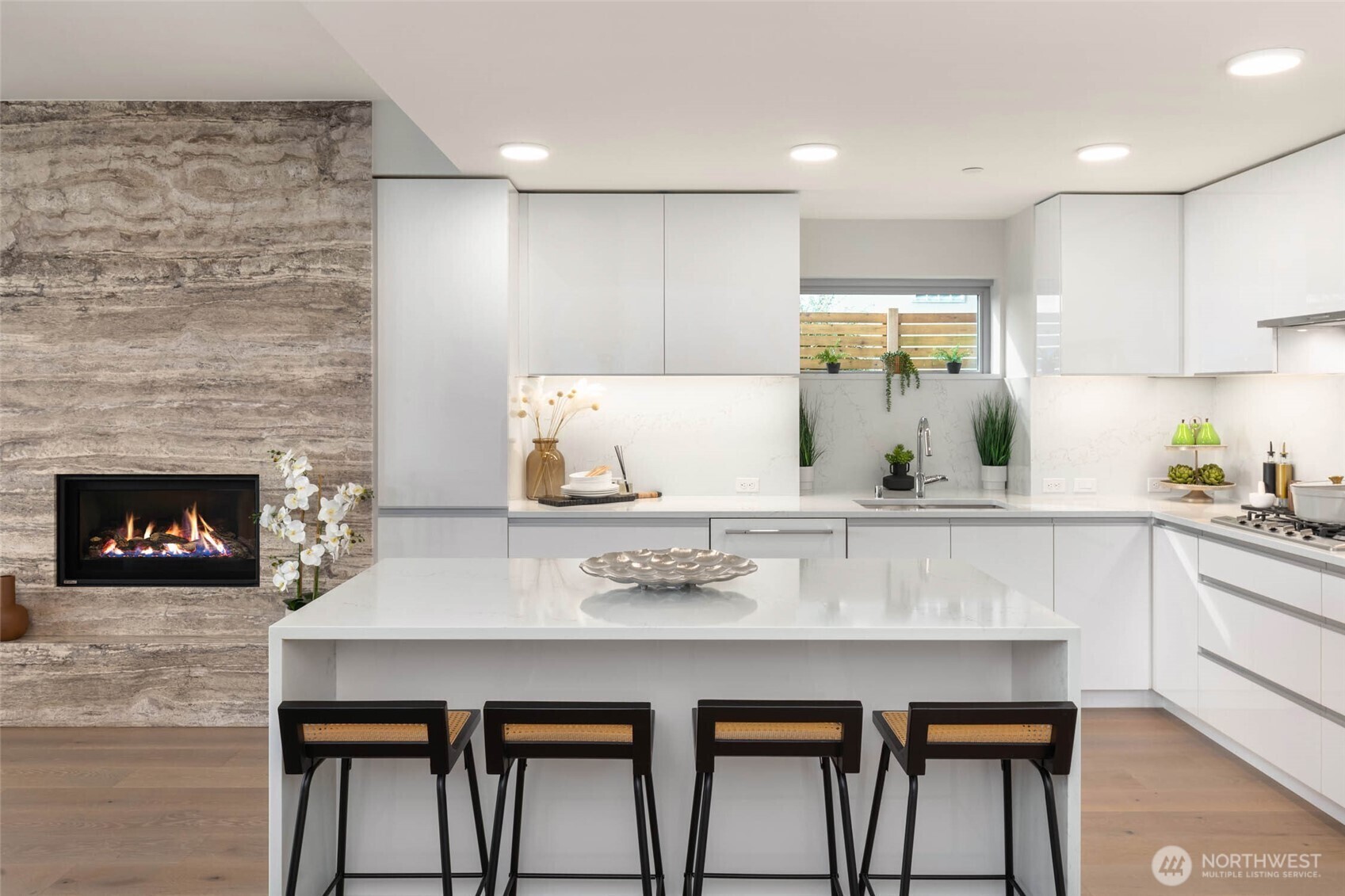 Property Photo:  1250  Alki Avenue SW 1B  WA 98116 
